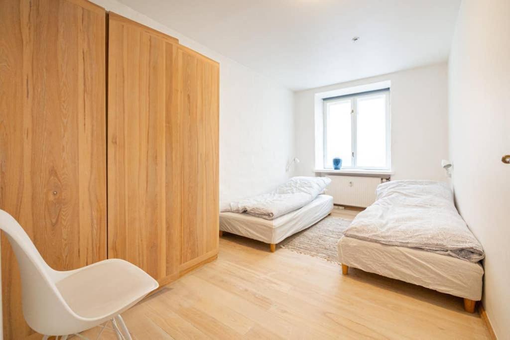 Spacious Flat In A Central, But Calm Area Of Cph Copenhagen